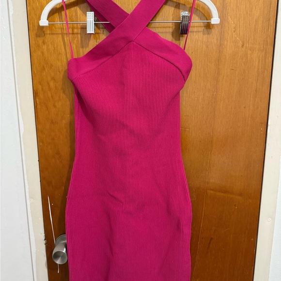 Aritzia Dresses & Skirts - Aritzia Fuchsia Mini Dress